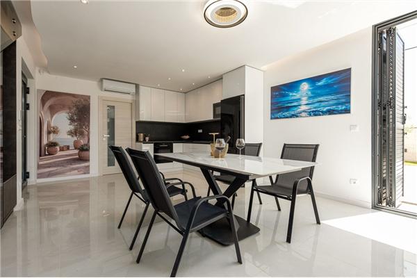 House K1, for 8 persons
