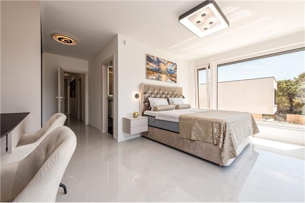 House K1, for 8 persons