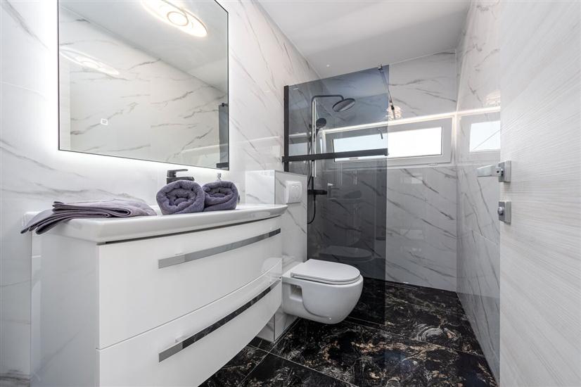 House K1, for 8 persons