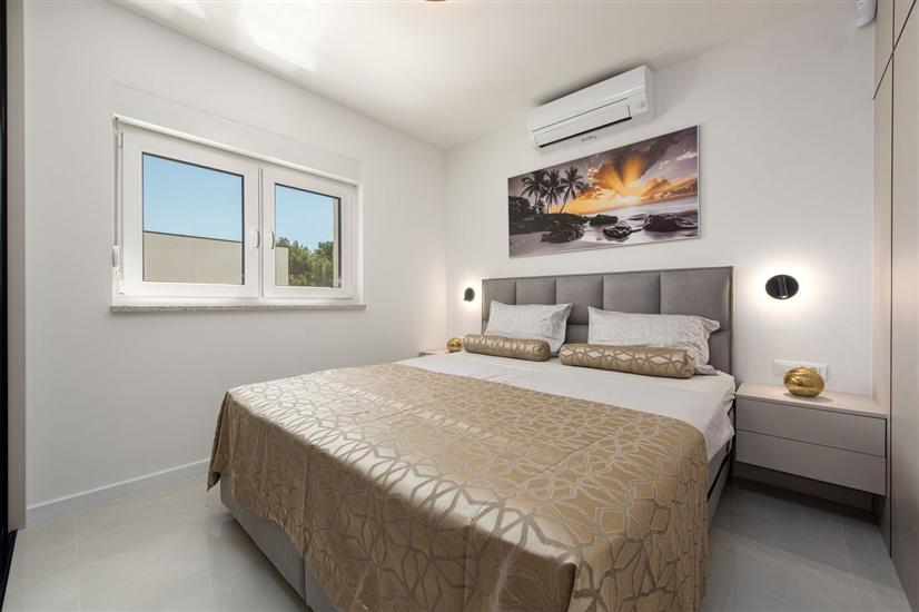 House K1, for 8 persons
