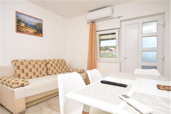 Apartment A1, for 4 persons