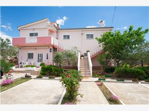 Apartmaji Ljubo Vrsi (Zadar), Kvadratura 23,00 m2, Oddaljenost od centra 500 m