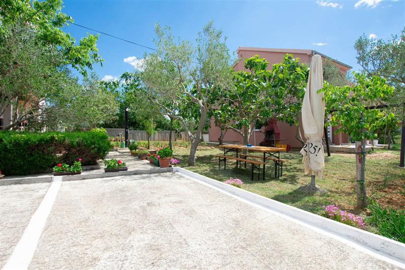 Apartments Ljubo