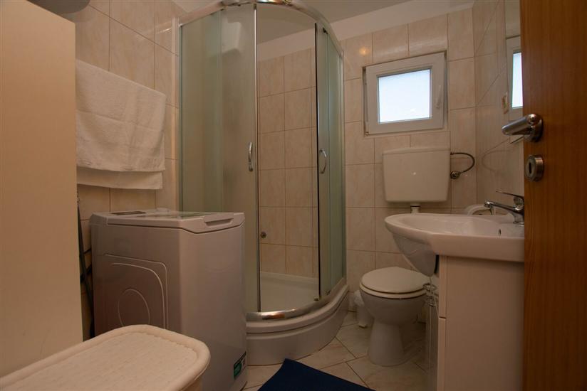 Apartment A3, for 6 persons