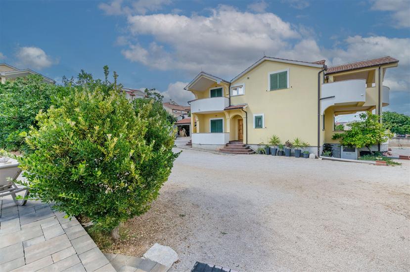 Apartment Villa Dijana