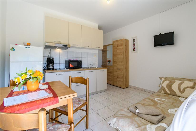 Apartment A4, for 3 persons