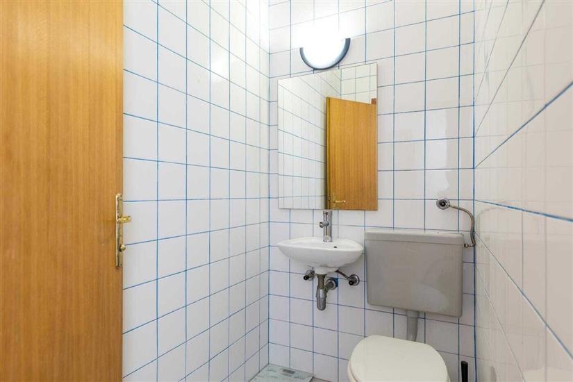 Apartman A4, na 6 osebe