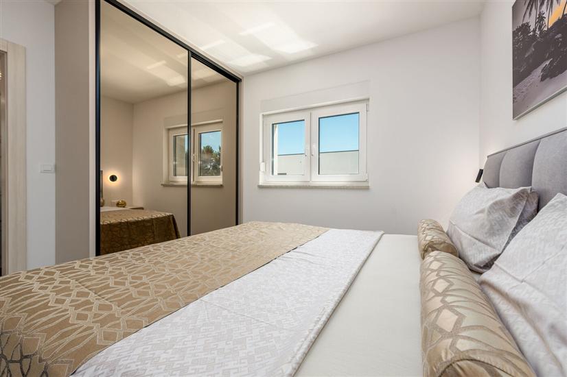 House K1, for 8 persons