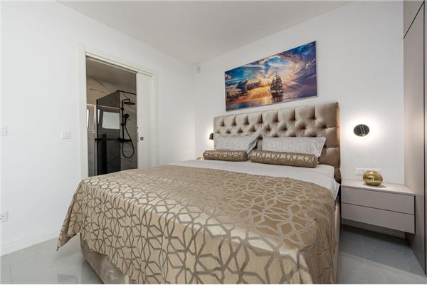 House K1, for 8 persons