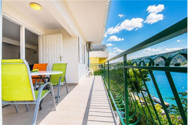 Apartment A1, for 6 persons