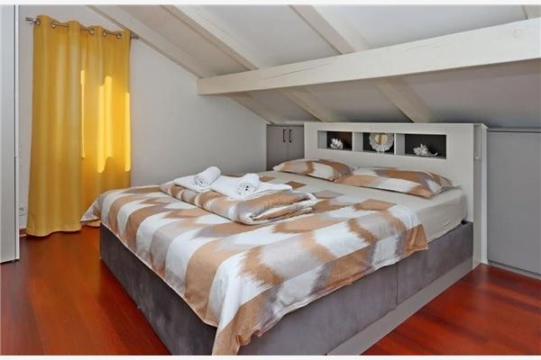 Apartment A1, for 5 persons