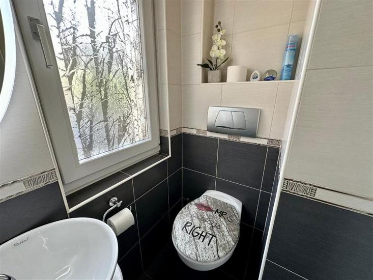 Apartment A1, for 5 persons