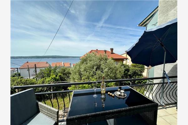 Apartment A1, for 5 persons