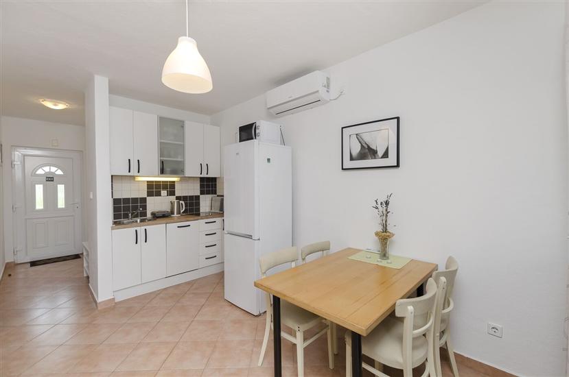 Apartment A1, for 3 persons