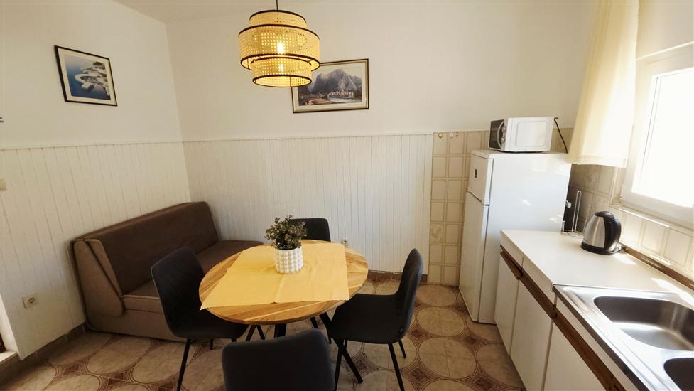 Apartment A2, for 3 persons