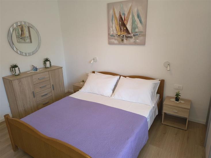 Apartment A1, for 5 persons