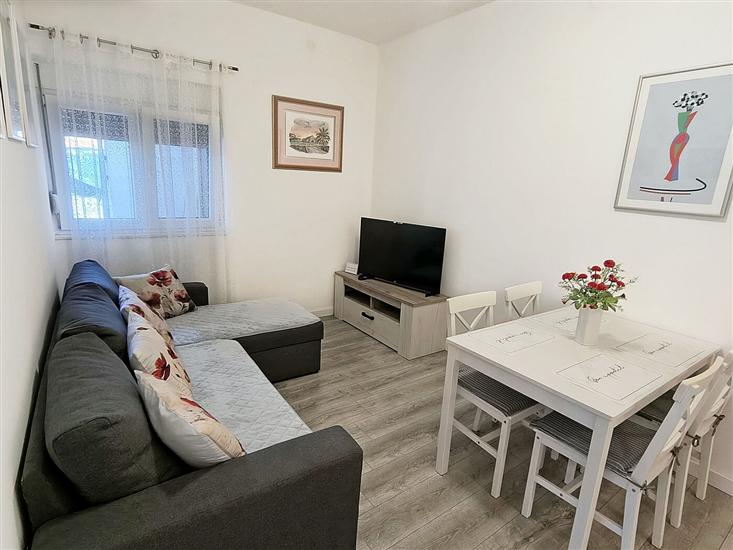 Apartment A1, for 5 persons