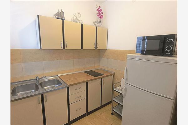 Apartment A1, for 5 persons