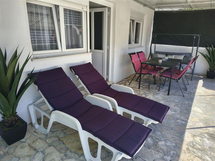 Apartment A2, for 3 persons