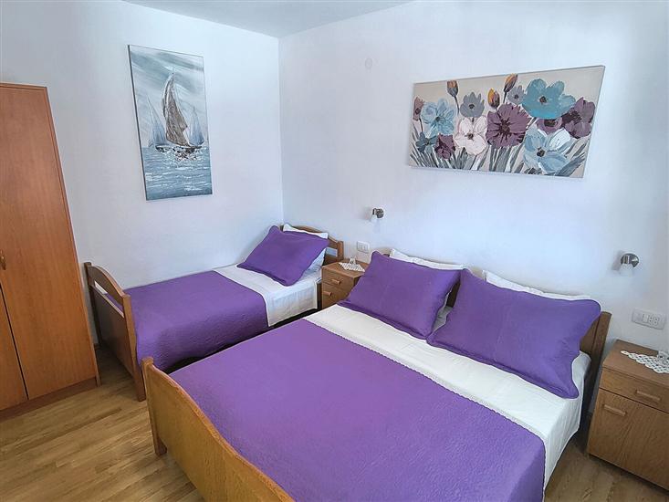 Apartment A2, for 3 persons