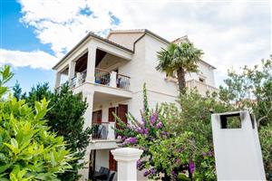 Apartment - Supetar - island Brac