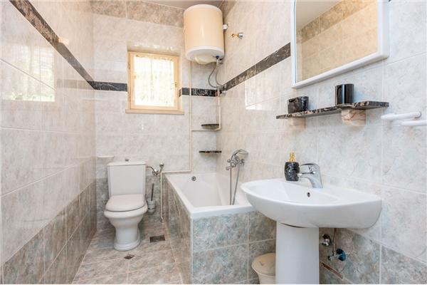 Apartment A2, for 5 persons