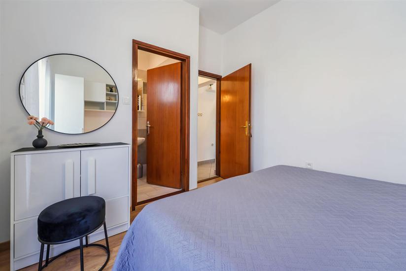 Apartment A1, for 8 persons