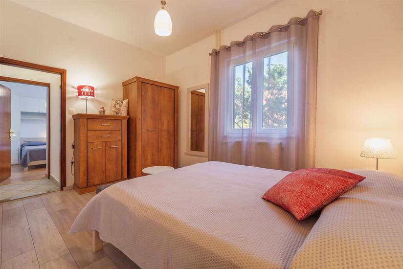 Apartment A1, for 8 persons