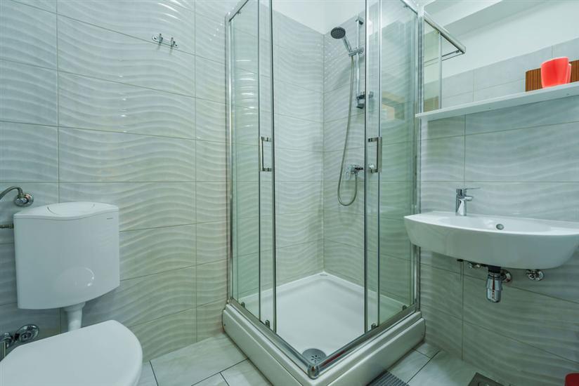 Apartment A1, for 8 persons