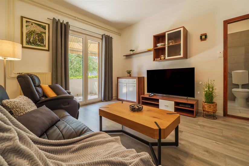 Apartment A1, for 8 persons