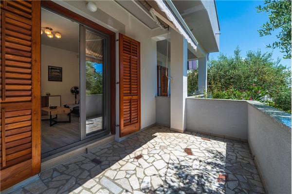 Apartment A1, for 8 persons