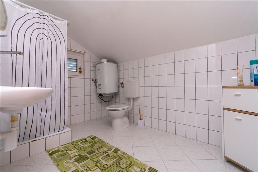 Apartment A3, for 6 persons