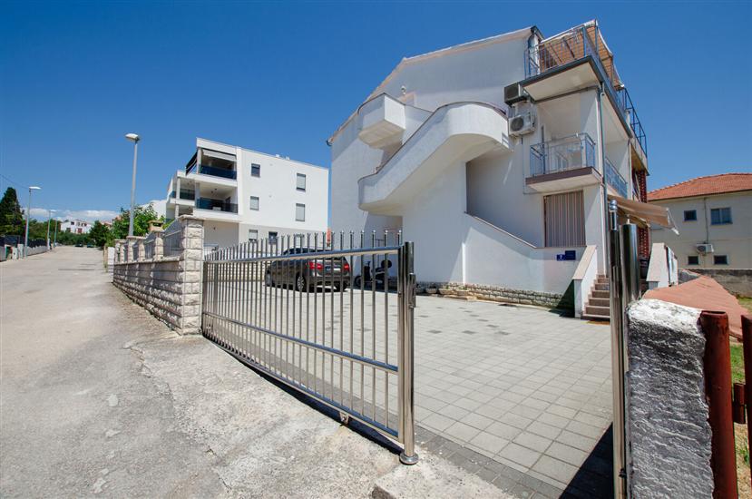 Apartments Dananic