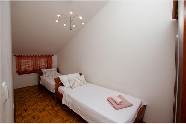Apartment A2, for 4 persons