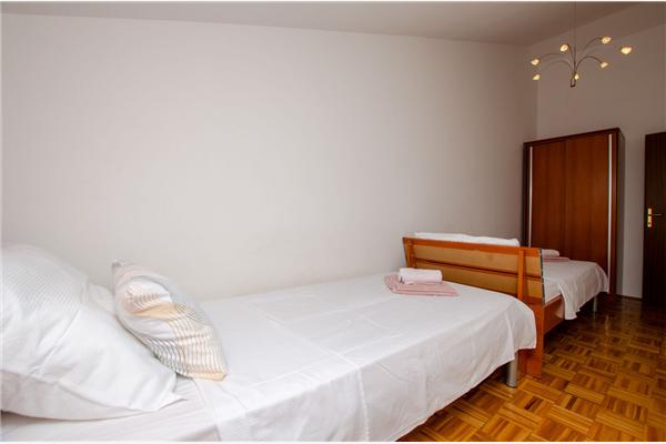 Apartment A2, for 4 persons