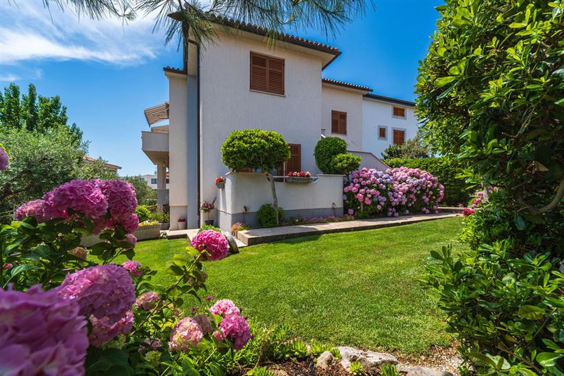 Apartment Smiljana