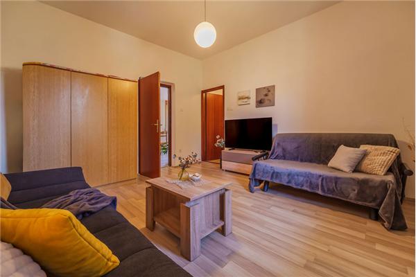 Apartment A1, for 8 persons