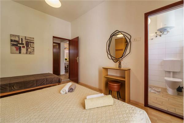 Apartment A1, for 8 persons