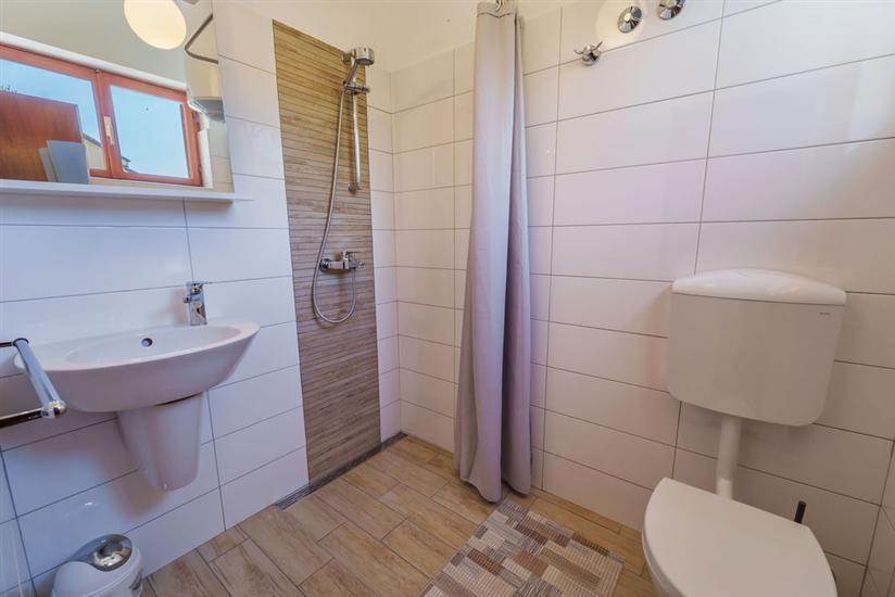 Apartment A1, for 8 persons
