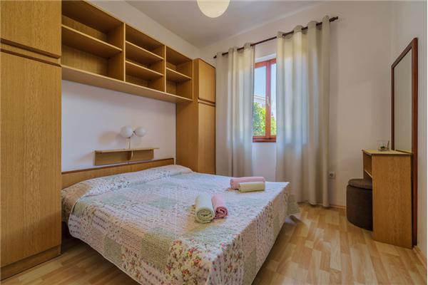 Apartment A1, for 8 persons