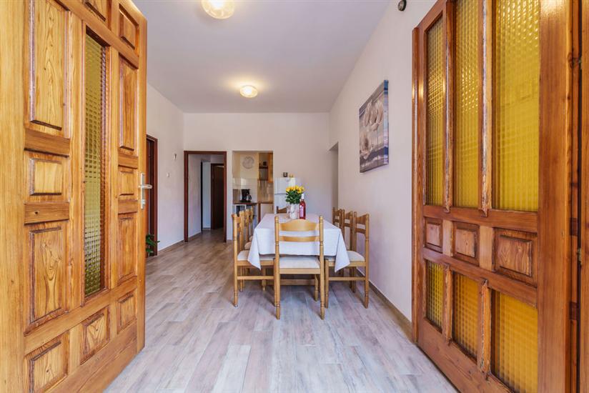 Apartment A1, for 8 persons