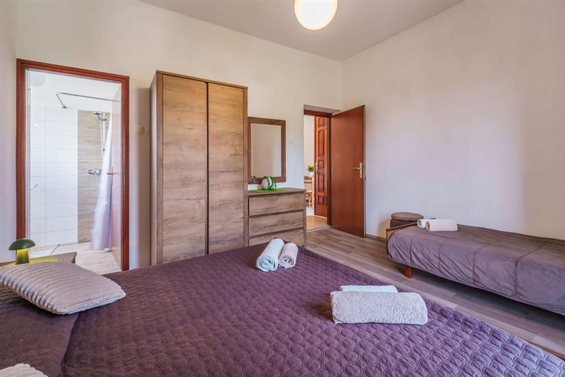Apartment A1, for 8 persons