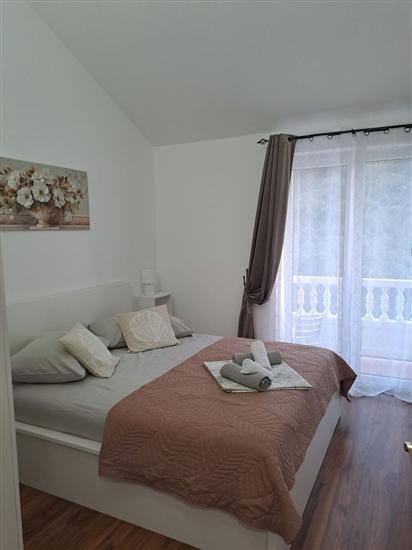 Apartment A3, for 5 persons