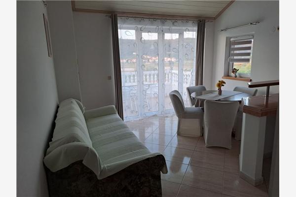 Apartment A4, for 5 persons