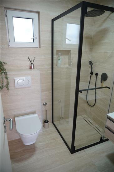 House Mirka