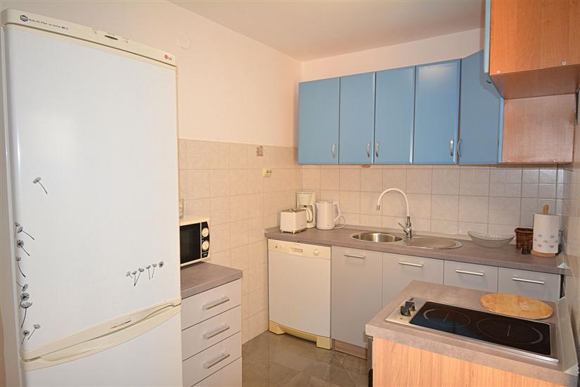 Apartment A1, for 5 persons