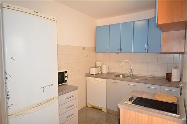 Apartment A1, for 5 persons