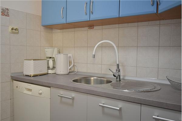 Apartment A1, for 5 persons