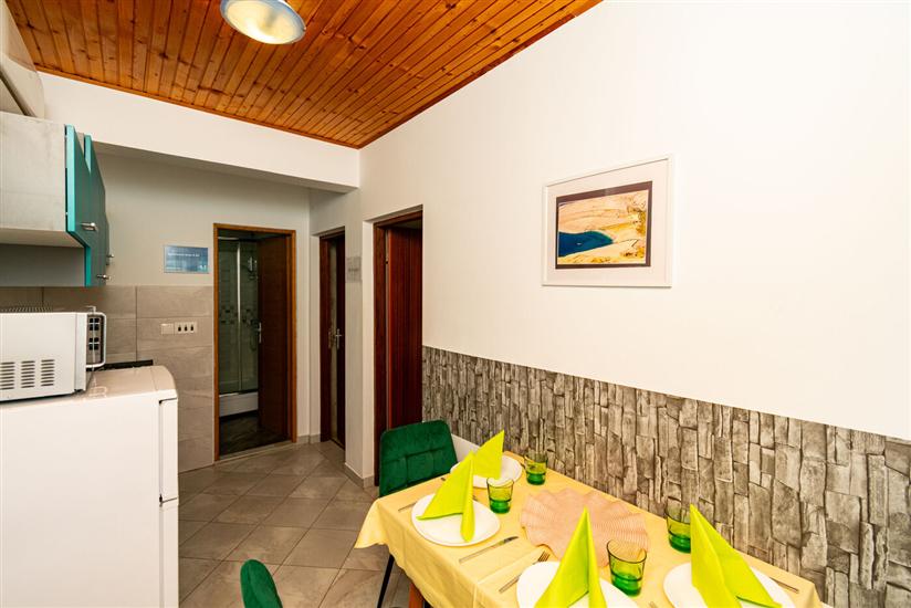 Apartment A2, for 4 persons