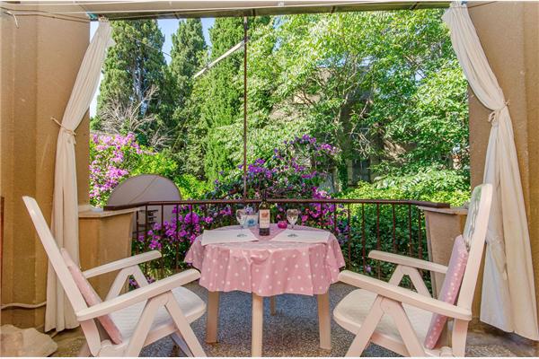 Apartment A1, for 2 persons